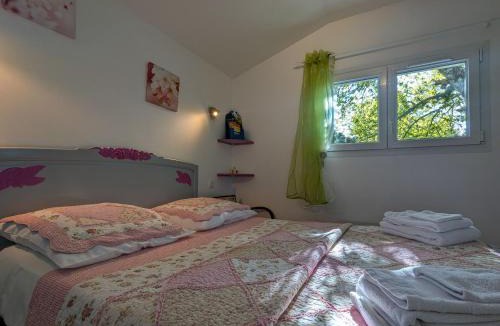 Chatillon-sur-Indre Bed & Breakfast | Chambres d'hôtes Anne, Marie Davaillon, Chambre Cerise