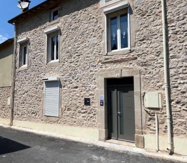 Saint-Jean-du-Bruel Bed & Breakfast | Chambres d’hôtes les Cardabelles