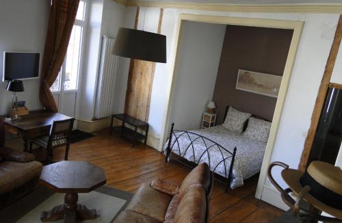 Tarascon-sur-Ariege Bed & Breakfast | Chambres d'hôtes Belle Occitane