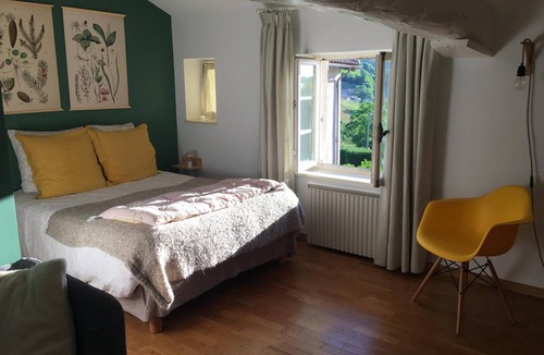 Vaux-en-Beaujolais Bed & Breakfast | Chambres d'hôtes Les Picorettes