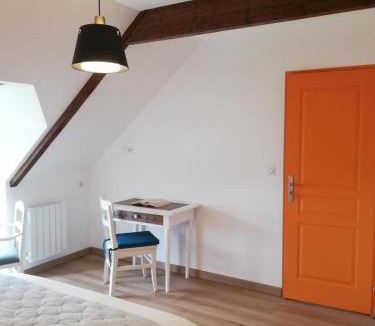 Ploubalay House | Chambres d'Hôtes des Hirondelles