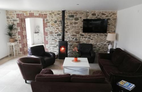 Ploubalay House | Chambres d'Hôtes des Hirondelles