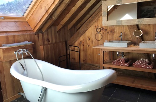 Le Bourg-d'Oisans Bed & Breakfast | Chambres D'hôtes - La Clé des Bois
