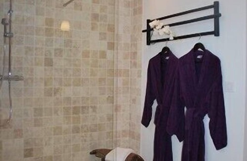Noyant-et-Aconin Bed & Breakfast | 🌿 Chambres d'Hôtes Romance & PRIVATISED SPA : Intimate Luxury