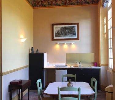 Saint-Aubin-le-Cauf Bed & Breakfast | Chambres d'Hôtes & Gites La Chatellenie