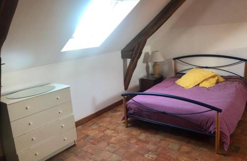 Chanzeaux Bed & Breakfast | Chambres d'Hôtes - Ancienne Ecole St Joseph