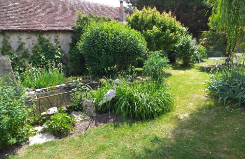 Descartes Bed & Breakfast | Chambres d'hôtes, " au coeur de la nature, et du calme"