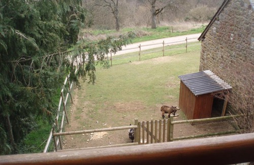 Couesmes-Vauce Bed & Breakfast | Chambres D'Hôtes De Froulay