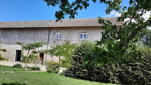 Marlieux Bed & Breakfast | Chambres d'hôtes des Cigognes