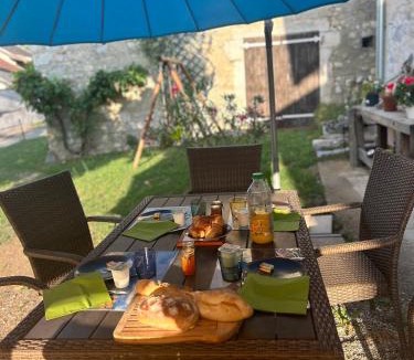 Ceyzerieu Bed & Breakfast | Chambres d'hôtes des Deux Lacs