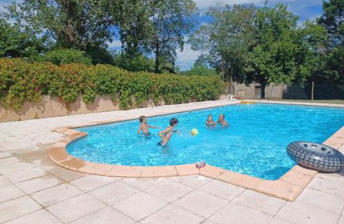 Lafrancaise Bed & Breakfast | Chambres d'Hôtes des trouilles