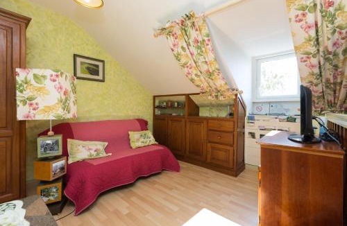 Pipriac Bed & Breakfast | Chambres d'Hôtes du Chalet de Caharet