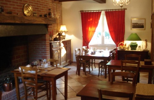 Monchaux House | Chambres d'hôtes Edoniaa