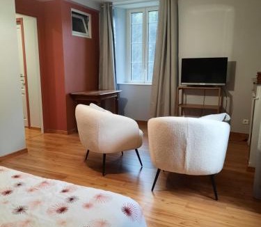 Arthez-d'Asson Bed & Breakfast | Chambres d'hôtes Ferme LAPINE