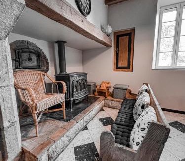 Arthez-d'Asson Bed & Breakfast | Chambres d'hôtes Ferme LAPINE