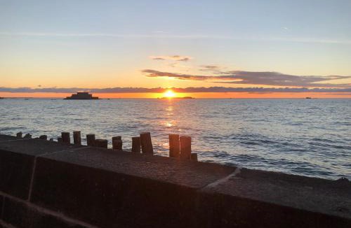 Roz-sur-Couesnon House | Chambres d'Hôtes Fleur de Sel