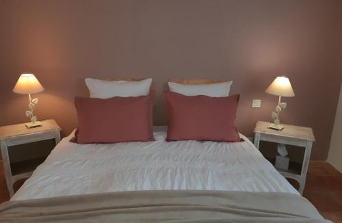 Alba-la-Romaine Bed & Breakfast | Chambres d'hôtes, B&B La Musardière