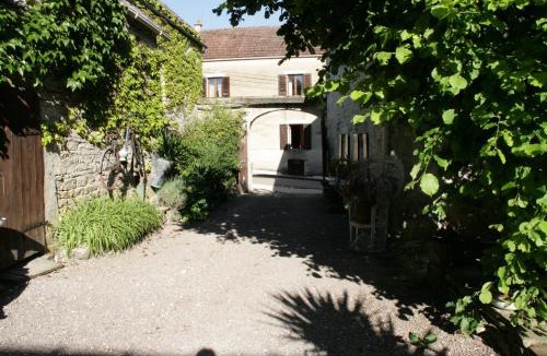 Annay-sur-Serein Bed & Breakfast | Chambres d'Hôtes de La Vallée Du Serein