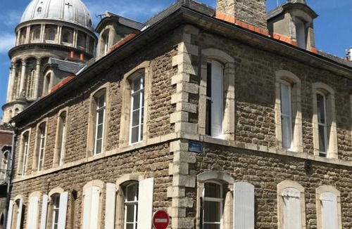 Ville Haute Bed & Breakfast | Chambres d'hôtes du château