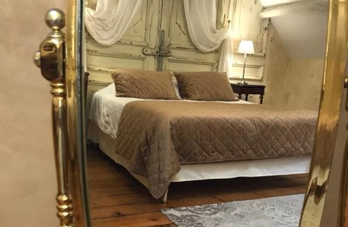 Ville Haute Bed & Breakfast | Chambres d'hôtes du château