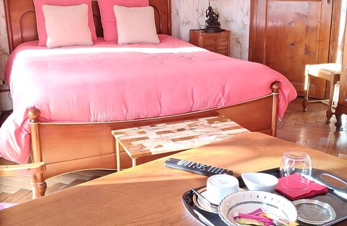 Chateau-Gontier Bed & Breakfast | Chambres d'Hôtes Les Clefs du Bonheur