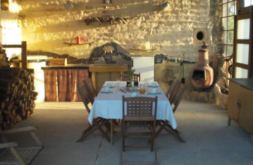 Chenay-le-Chatel Bed & Breakfast | chambres d'hôtes de la colline