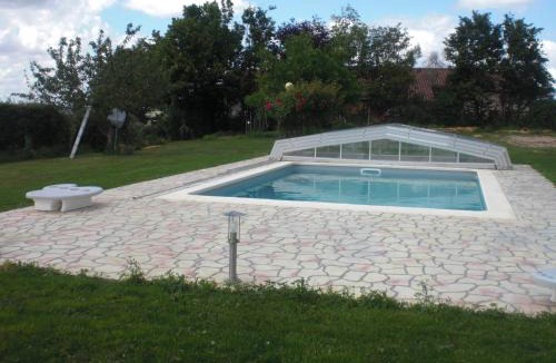 Chenay-le-Chatel Bed & Breakfast | chambres d'hôtes de la colline