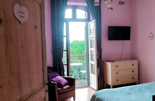 L'Isle-Jourdain Bed & Breakfast | Chambres d'Hôtes du Loubet