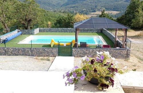 Noyers-sur-Jabron House | Chambres d'hôtes Le Prieuré
