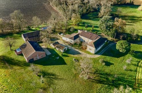 Valence-sur-Baise Bed & Breakfast | Chambres d'hôtes de charme avec piscine - Le Clos Boissiere