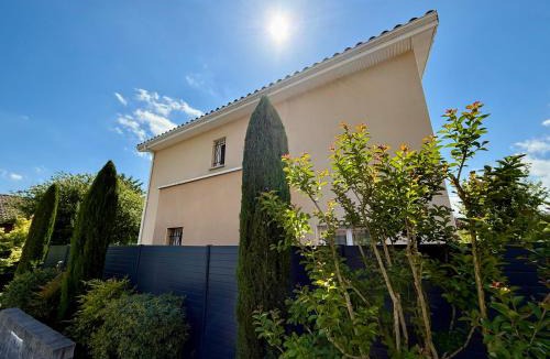 Beynost Bed & Breakfast | Chambres d'hôtes Grange Debout