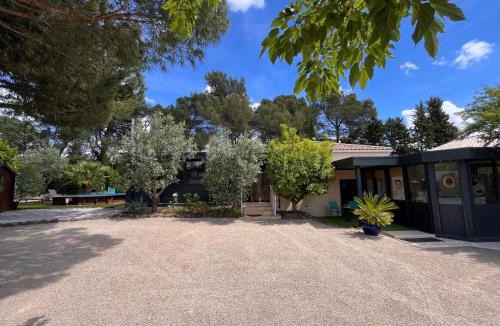 Clermont-l'Herault Bed & Breakfast | Chambres d'hôtes & Institut bien-être - Petit ParadyZen