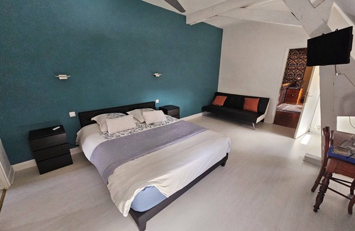 Lourdes House | Chambres d'hôtes La Demeure Aux Pins