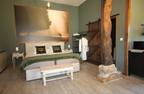 Rouelle Bed & Breakfast | Chambres d'hôtes La Difference-Le Pressoir