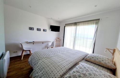 Servant Bed & Breakfast | Chambres d'hôtes La Ganivelle