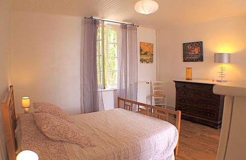 Tourtrol House | Chambres d'hôtes La Luciole