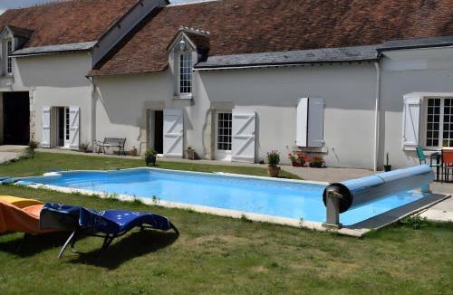 Le Controis en Sologne Bed & Breakfast | Chambres D'hôtes La Maison Rouge -