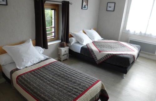 Chambretaud Bed & Breakfast | Chambres d'hôtes Le Cerisier