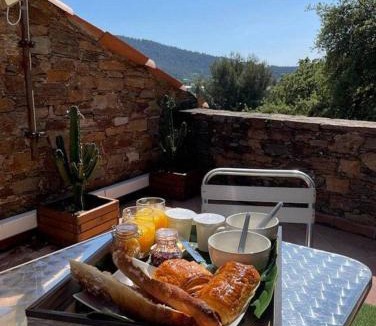 Hyeres Bed & Breakfast | Chambres D'hôtes - Le Mas Du Rocher