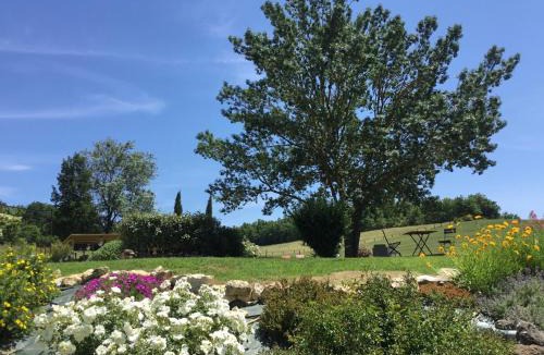 Senouillac Bed & Breakfast | Chambres d'Hôtes Le Val de la Garenne