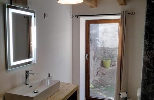 Verneix House | Chambres d'hôtes Les Cabris
