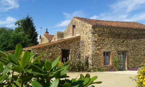 Saint-Prouant Bed & Breakfast | Chambres d'hôtes les Hautes Papinières