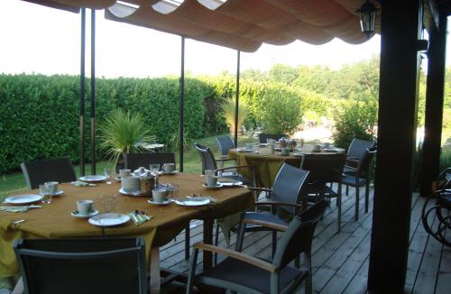 Carcassonne Bed & Breakfast | Chambres d'hôtes Les Palmiers de la Cité