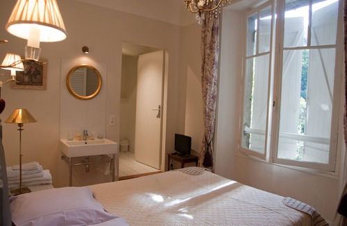 Figeac House | Chambres d'hôtes Les Pratges