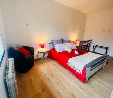 Amplepuis Bed & Breakfast | Chambres d'hôtes Les Vernayes