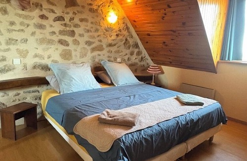 Golinhac Bed & Breakfast | Chambres d'hôtes Lo Soulenquo