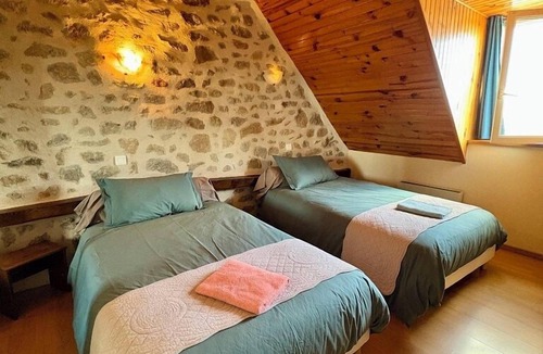 Golinhac Bed & Breakfast | Chambres d'hôtes Lo Soulenquo