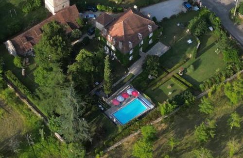 Tour-de-Faure Bed & Breakfast | Chambres d'hôtes Maison Redon