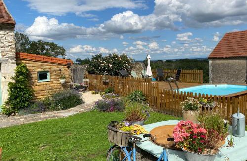 Bellenaves Bed & Breakfast | Chambres d'Hôtes Maison Balady