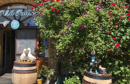 Pupillin Bed & Breakfast | Chambres d'Hôtes Pom' Paille